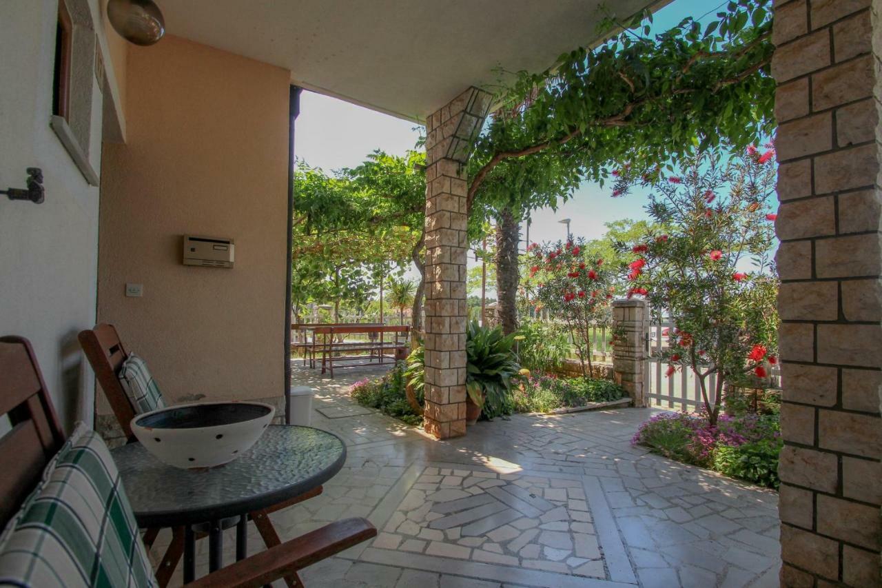 Novigrad Istria Apartment Sanja מראה חיצוני תמונה
