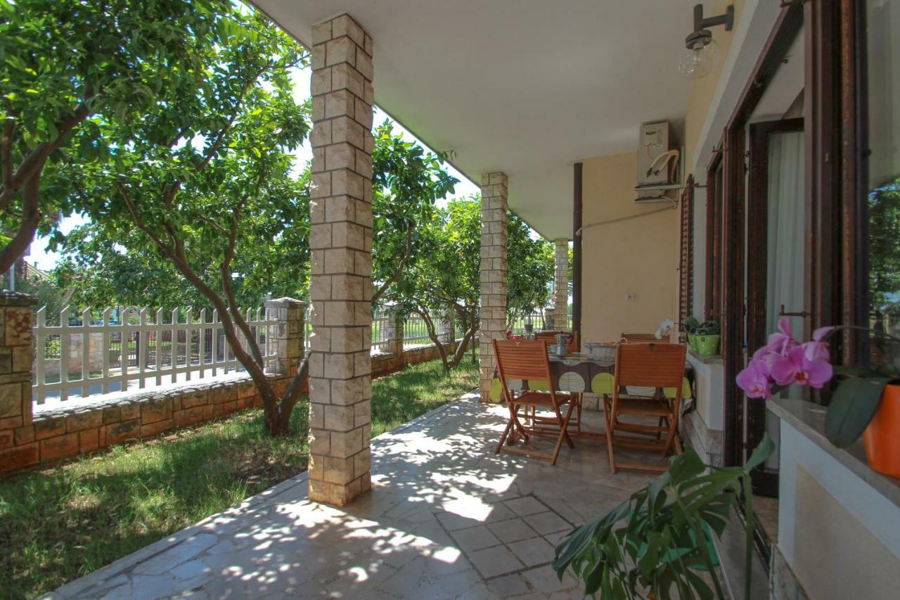 Novigrad Istria Apartment Sanja מראה חיצוני תמונה